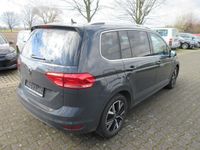 Gebraucht VW Touran Highline 150 PS (110 kW) 2021 Uranograu Van / Kleinbus