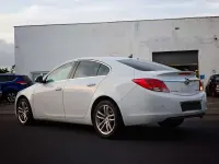 Gebraucht Opel Insignia Active 131 PS (96 kW) 2013 Schneeweiss/summitwhite/arctic Limousine