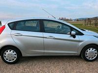 Gebraucht Ford Fiesta SYNC Edition 75 PS (55 kW) 2014 Silber Kleinwagen