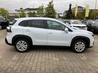 Gebraucht Suzuki SX4 Comfort 116 PS (85 kW) 2024 Weiß SUV