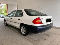 Gebraucht Ford Mondeo 115 PS (84 kW) 1998 Weiß Limousine