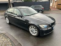 Gebraucht BMW 320 150 PS (110 kW) 2006 Schwarz Limousine