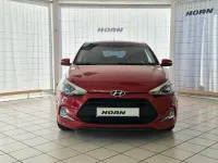 Gebraucht Hyundai i20 101 PS (74 kW) 2015 Red passion / mic Coupé