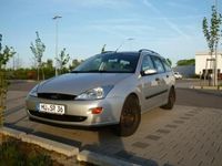 Gebraucht Ford Focus Ambiente 75 PS (55 kW) 2000 Silber Kombi
