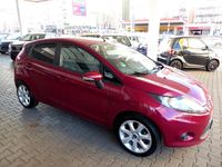 Gebraucht Ford Fiesta Champions Edition 82 PS (60 kW) 2011 Rot Kleinwagen