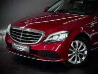 Gebraucht Mercedes C300 245 PS (180 kW) 2019 Rot Limousine