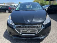 Gebraucht Peugeot 208 Active 68 PS (50 kW) 2014 Schwarz Kleinwagen