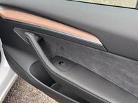 Gebraucht Tesla Model 3 Long Range RWD 366 kW (498 PS) 2024 Weiß Limousine