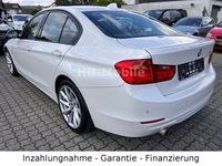 Second-hand BMW 320 184 CP (135 kW) 2014 Alb Berlinǎ