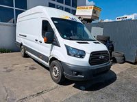 Second-hand Ford Transit 131 CP (96 kW) 2016 Alb Monovolum