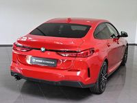 Gebraucht BMW 218 Shadowline 136 PS (100 kW) 2024 Melbourne rot metallic Limousine