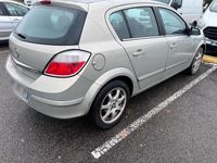 Gebraucht Opel Astra 120 PS (88 kW) 2006 Grau Limousine