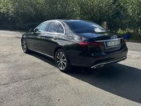 Gebraucht Mercedes E220 Exclusive 194 PS (142 kW) 2021 Schwarz Limousine