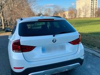 Gebraucht BMW X1 143 PS (105 kW) 2012 Weiß SUV