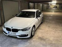 Gebraucht BMW 328 Sport Line 245 PS (180 kW) 2014 Weiß Limousine