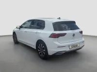 Gebraucht VW Golf VIII Active 116 PS (85 kW) 2022 Weiß Limousine