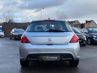 Gebraucht Peugeot 308 156 PS (114 kW) 2011 Silber Limousine