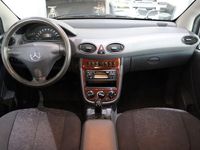 Gebraucht Mercedes A140 Elegance 82 PS (60 kW) 2002 Polarsilber Van / Kleinbus