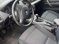 Gebraucht BMW 118 129 PS (94 kW) 2006 Schwarz Kleinwagen