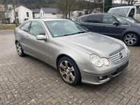 Gebraucht Mercedes C180 143 PS (105 kW) 2004 Silber Coupé
