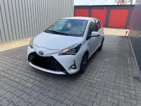 Gebraucht Toyota Yaris Style 101 PS (74 kW) 2019 Weiß Kleinwagen
