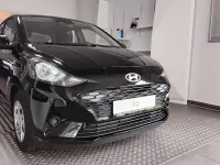 Neu Hyundai i10 63 PS (46 kW) 2025 Grau Kleinwagen