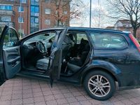 Second-hand Ford Focus 100 CP (73 kW) 2007 Negru Break