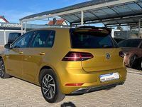 Gebraucht VW Golf VII Join 110 PS (80 kW) 2018 Gelb Limousine