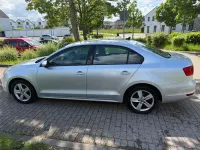 Gebraucht VW Jetta Comfortline 105 PS (77 kW) 2011 Silber Limousine
