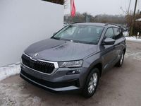 Neu Skoda Karoq Selection 150 PS (110 kW) 2026 Graphite grau metallic SUV
