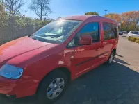 Gebraucht VW Caddy Life 102 PS (75 kW) 2011 Rot Van / Kleinbus