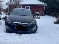 Gebraucht Opel Astra Innovation 140 PS (102 kW) 2011 Schwarz Kombi