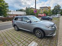Gebraucht Mitsubishi Outlander 150 PS (110 kW) 2016 Grau SUV
