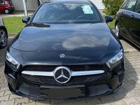 Second-hand Mercedes A200 163 CP (119 kW) 2018 Negru Hatchback