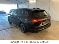 Gebraucht VW Golf VIII Life 150 PS (110 kW) 2023 Schwarz Kombi