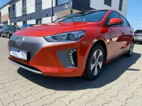 Gebraucht Hyundai Ioniq Trend 88 kW (120 PS) 2018 Phoenix orange / mic Kleinwagen