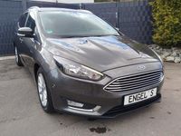 Gebraucht Ford Focus Titanium 125 PS (91 kW) 2016 Grau Kombi