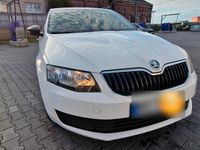 Gebraucht Skoda Octavia 105 PS (77 kW) 2013 Weiß Limousine