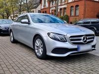 Gebraucht Mercedes E220 194 PS (142 kW) 2017 Silber Limousine
