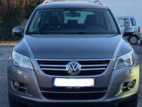 Gebraucht VW Tiguan 140 PS (102 kW) 2009 Grau SUV