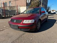 Gebraucht VW Passat 160 PS (117 kW) 1999 Rot Limousine