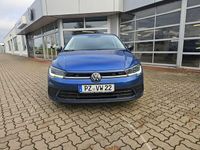 Gebraucht VW Polo Move 95 PS (69 kW) 2024 Blau Kleinwagen