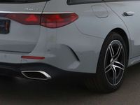 Gebraucht Mercedes E300 AMG Line Premium Plus 313 PS (230 kW) 2024 Alpingrauunilack Kombi