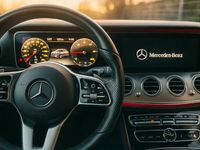 Gebraucht Mercedes E300 306 PS (225 kW) 2020 Blau Limousine