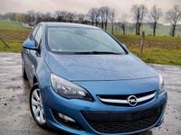 Gebraucht Opel Astra Selection 110 PS (80 kW) 2015 Blau Limousine