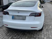 Gebraucht Tesla Model 3 Standard Range Plus 208 kW (283 PS) 2023 Weiß Limousine
