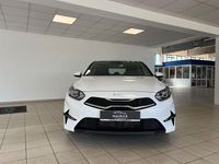 Neu Kia Ceed Vision 140 PS (102 kW) 2025 Weiß Kleinwagen