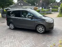 Gebraucht Ford Tourneo Courier Titanium 101 PS (74 kW) 2015 Grau Van / Kleinbus