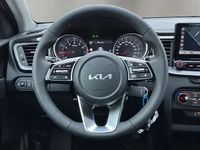 Neu Kia Ceed 150 PS (110 kW) 2026 Lunarsilber met. Kleinwagen