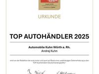 Używany Volvo V60 Plus 197 KM (144 kW) 2023 Czarny Kombi